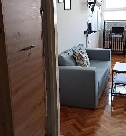 View - Next To Delta Planet Apartman Ni