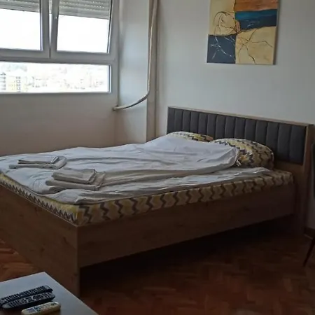 Apartment View - Next To Delta Planet Nis